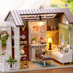 Casuta de papusi DIY , living cu mobiler lemn si leduri