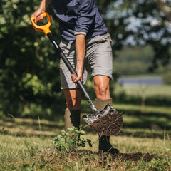 Cazma pentru sapat Fiskars Solid, varf ascutit, 1170 mm, 1640 g