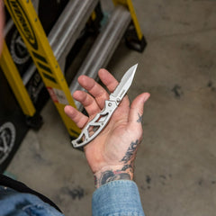 Cutit de buzunar EDC (everyday carry), pliabil ,lama zimtata, GERBER, Paraframe