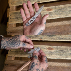 Cutit pliabil de buzunar Gerber cu muchie fina si clema de buzunar, lungime lama 5,6 cm,Paraframe Mini, otel inoxidabil