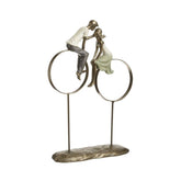 Hectarul - Decoratiune aurie din polirasina Cuplu pe bicicleta 24X8Χ35 Inart
