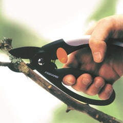 Foarfeca cu garda de protectie Fiskars P43, 265 mm, 180 g, Ø 20 mm