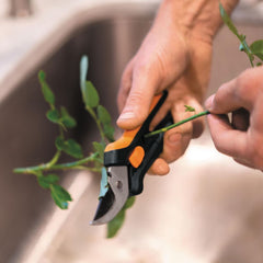 Foarfeca pentru flori Fiskars Solid SP14, 240 mm, 130 g