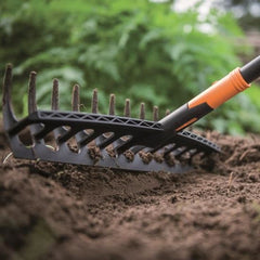 Grebla universala Fiskars Solid, 167 cm, 440 g