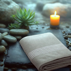 Prosop de baie din bumbac 100%, 50x100 cm, Densitate 460 gr/m², Maisonette Classy, gri deschis