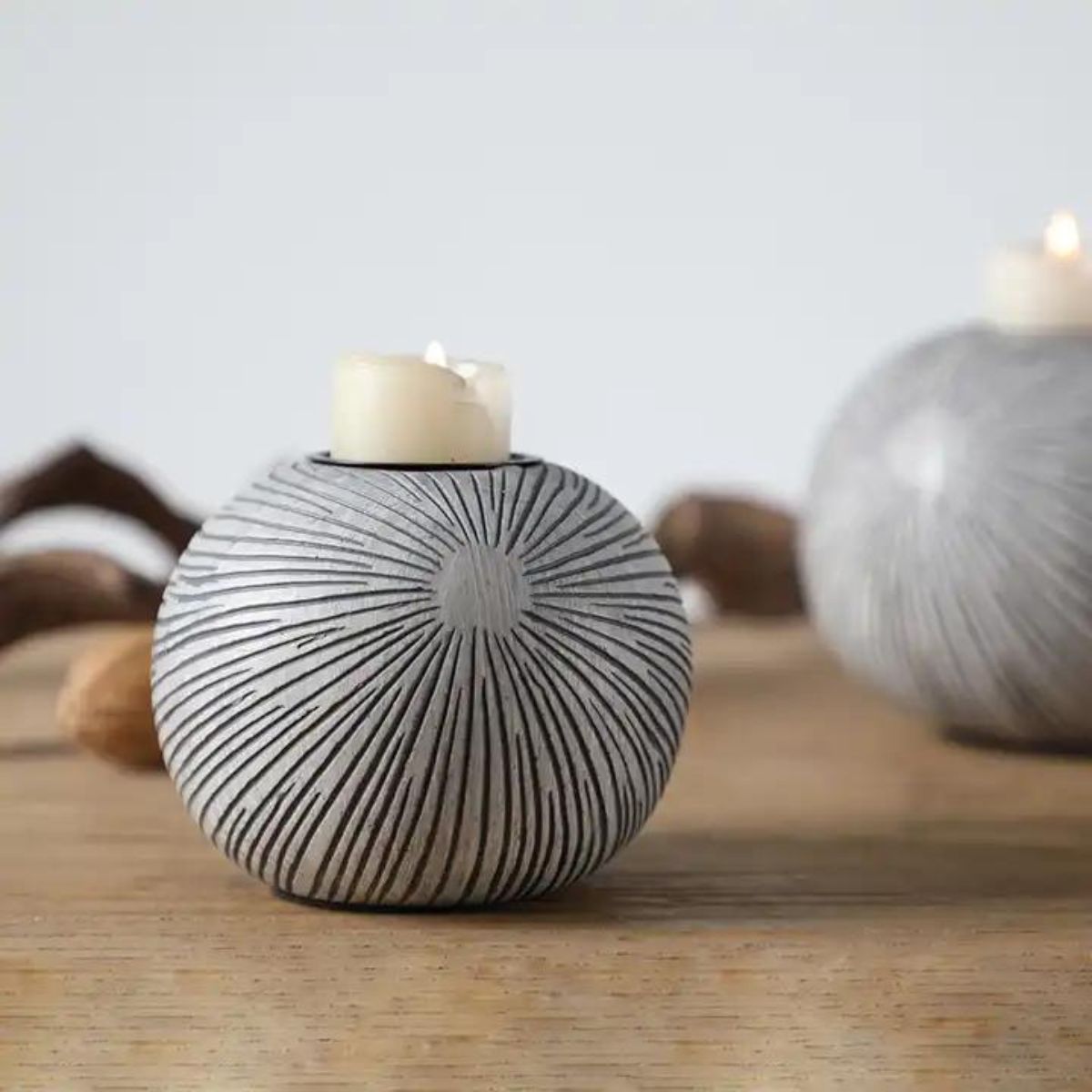 Suport de lumanare gri de polirasina 8.5 cm Yazhi, 1, hectarul.ro