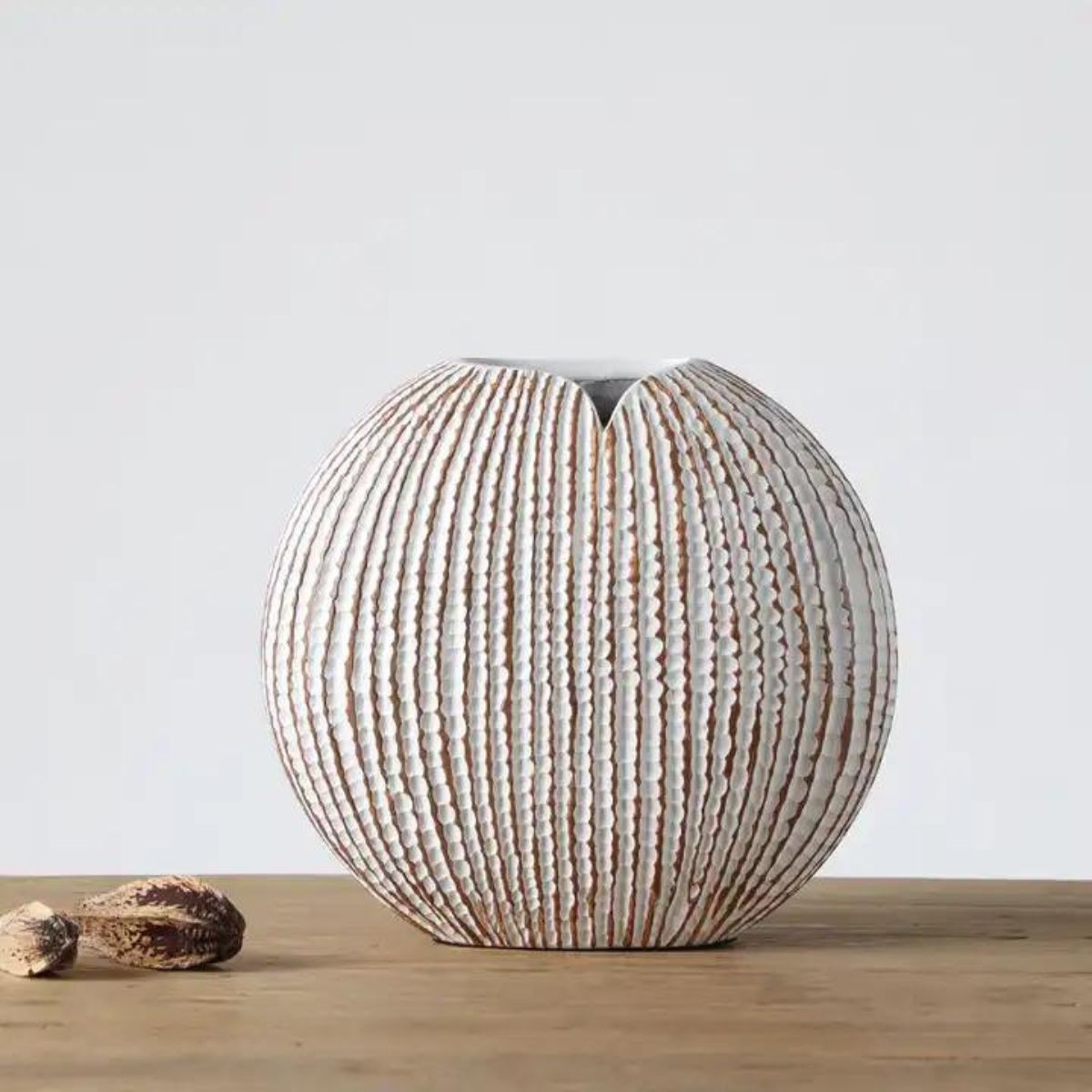 Vaza alba din polirasina 26 cm Yazhi, 1, hectarul.ro