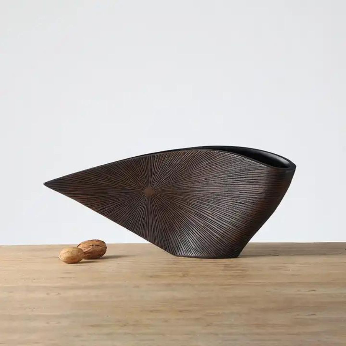 Vaza maro din polirasina 22 cm Yazhi, 1, hectarul.ro