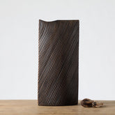 Hectarul - Vaza maro din polirasina 40.5 cm Yazhi