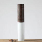 Hectarul - Vaza maro si alba din polirasina 64 cm Yazhi