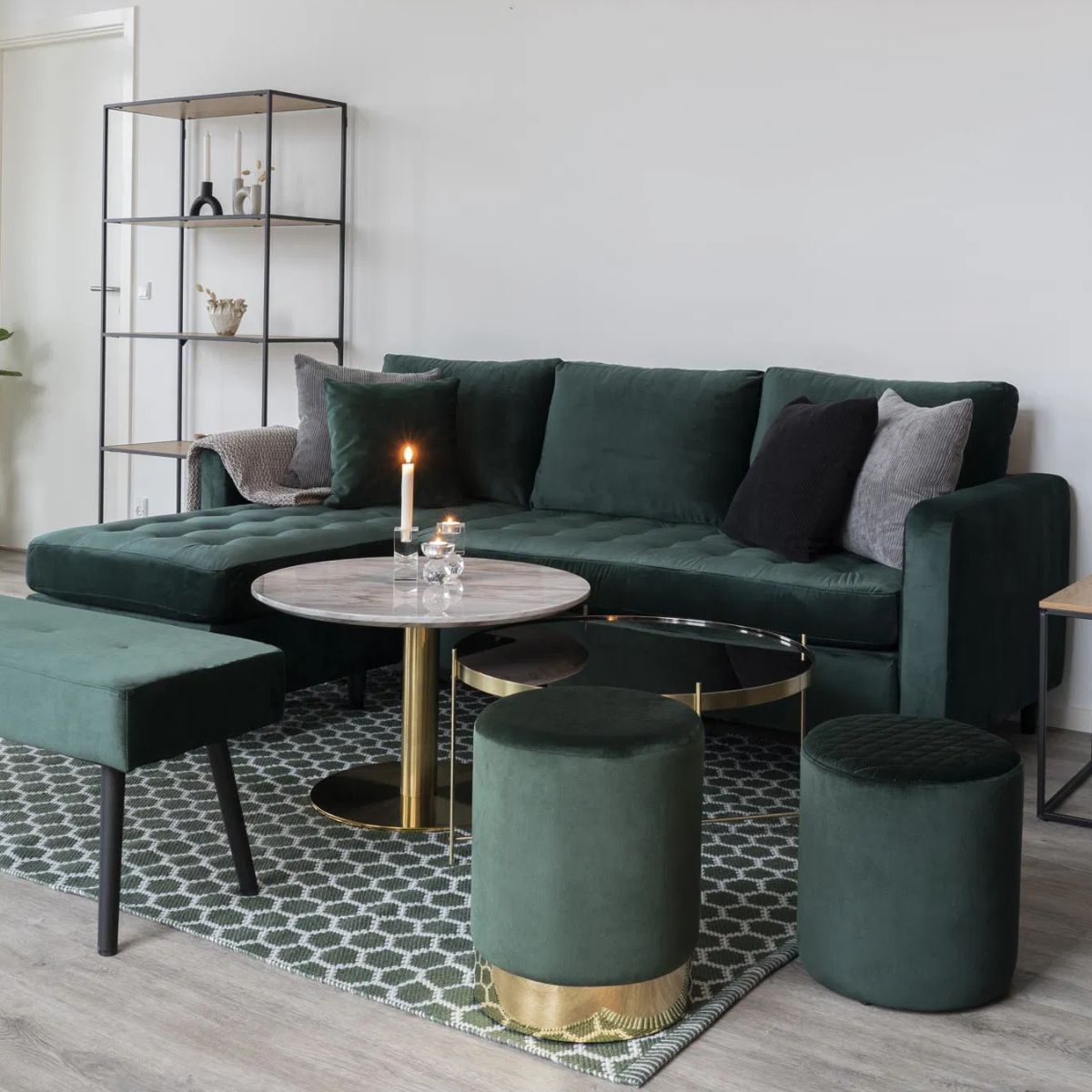 Masuta de cafea alb/auriu cu aspect de marmura din otel si MDF Ø70 cm Bolzano House Nordic, 4, hectarul.ro