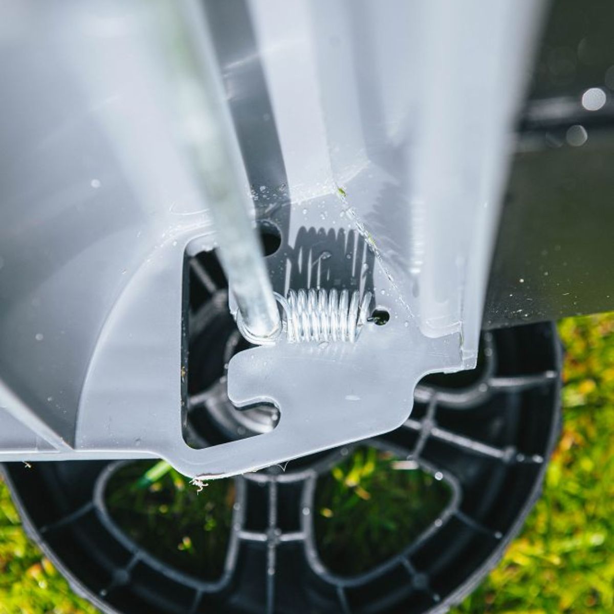 Mașină de tuns iarba electrică Powermat PM-KSE-2200MN, 2200W, 32 cm, 15, hectarul.ro