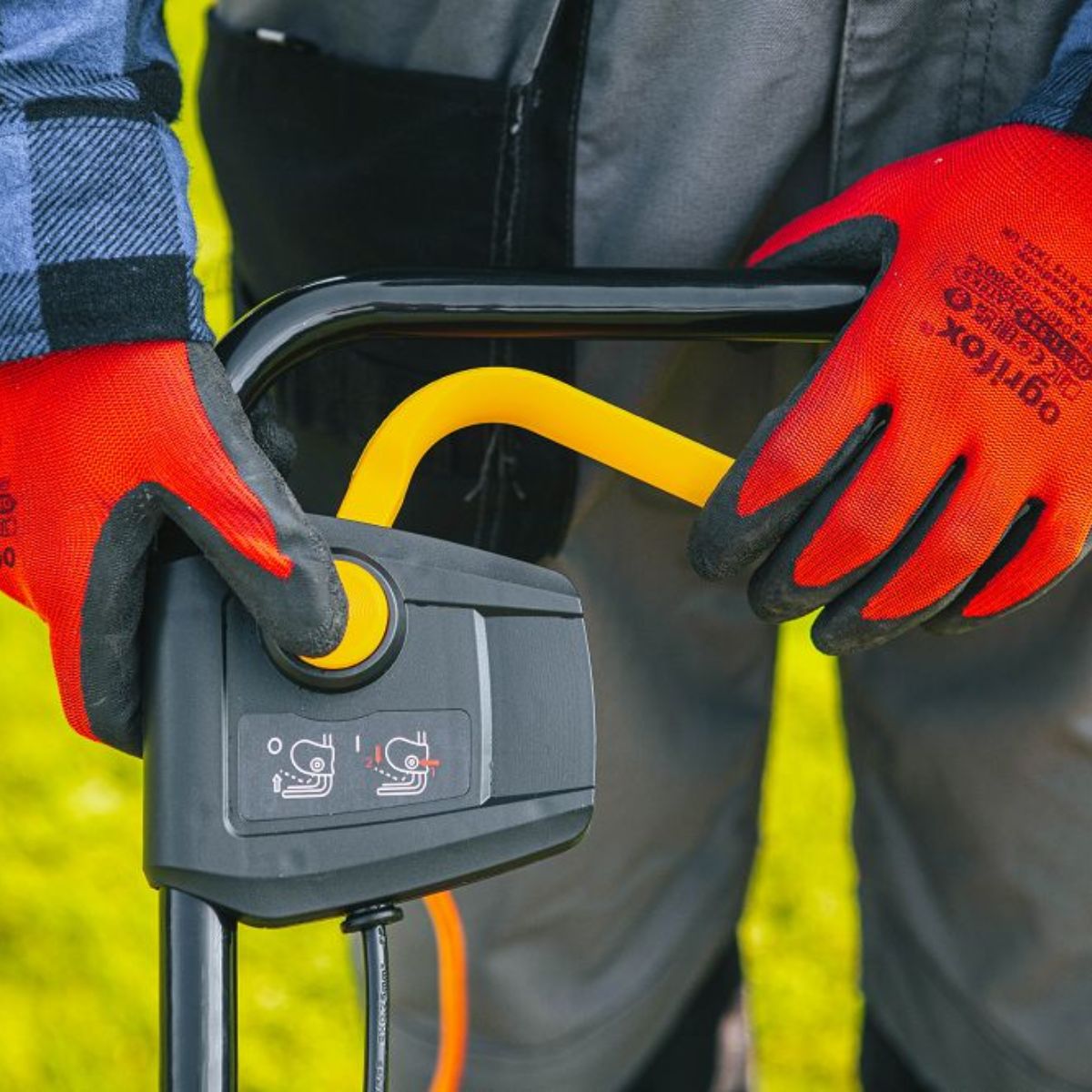 Mașină de tuns iarba electrică Powermat PM-KSE-2200MN, 2200W, 32 cm, 14, hectarul.ro