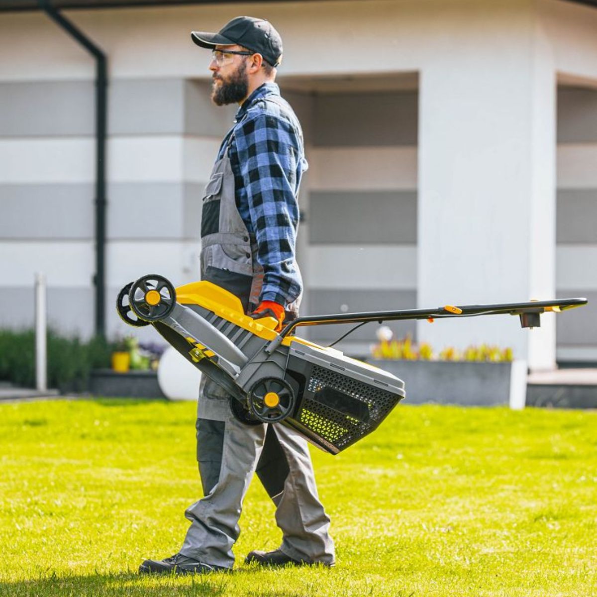 Mașină de tuns iarba electrică Powermat PM-KSE-2200MN, 2200W, 32 cm, 9, hectarul.ro