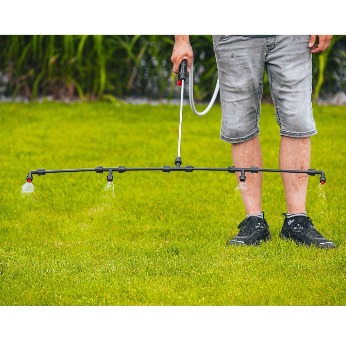 Pulverizator Electric 20L Red Technic, 12V/8Ah, Pompa cu Diafragmă, 4 Duze, 15, hectarul.ro