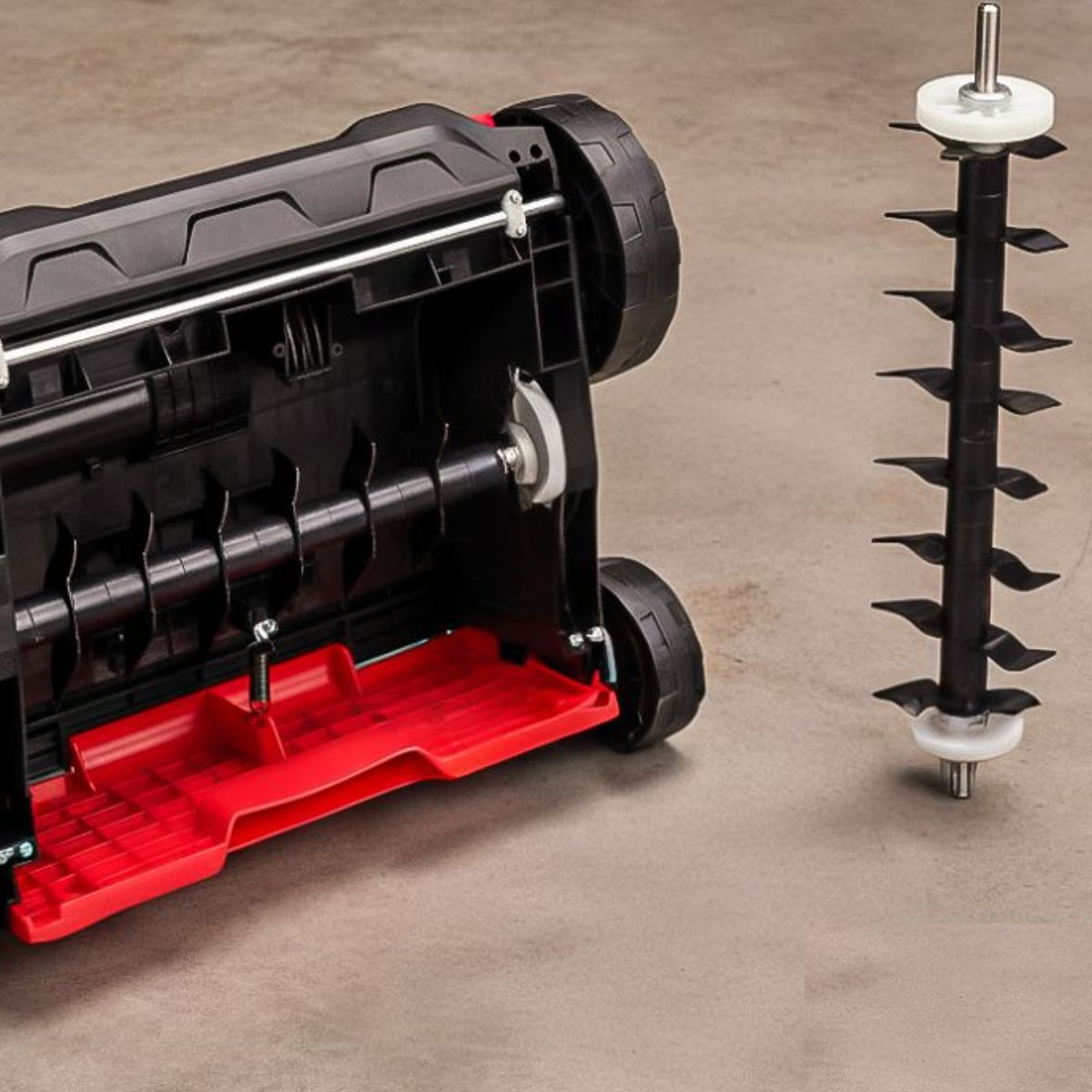 Aerator și scarificator electric de gazon 3 în 1 RED TECHNIC – 2400W, 13, hectarul.ro
