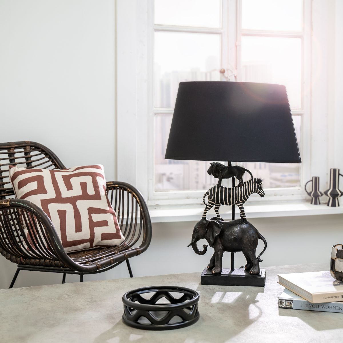 Veioza 64,5 cm neagra din polirasina si plastic Zumo Boltze, 6, hectarul.ro