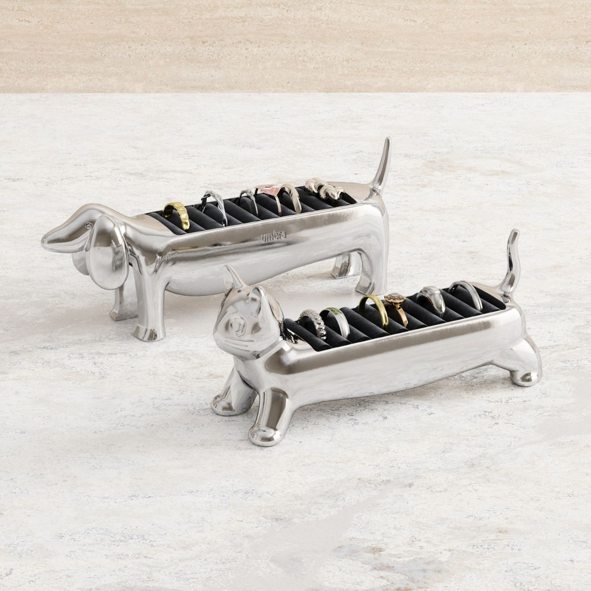 Suport pentru bijuterii, din metal si catifea, Ali Cat Umbra, 10, hectarul.ro