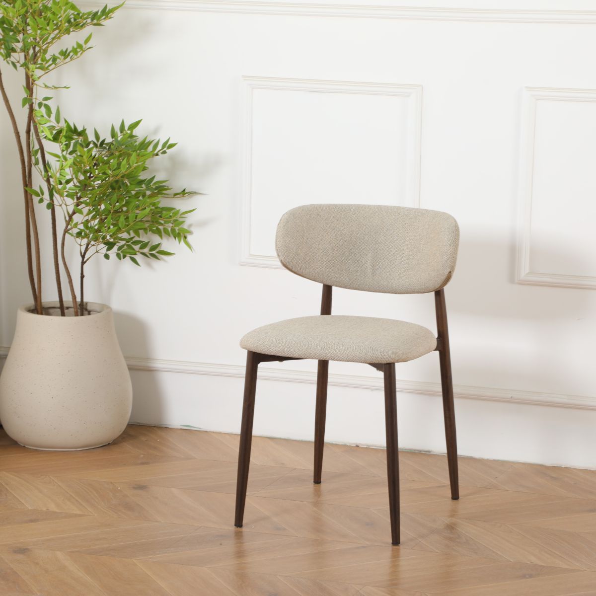 Scaun dining Classic Ote bej, textil, cu picioare metalice cu aspect lemn, 12, hectarul.ro
