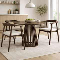 Scaun dining Lund Boucler crem, textil, cu picioare din lemn de frasin cu aspect nuc