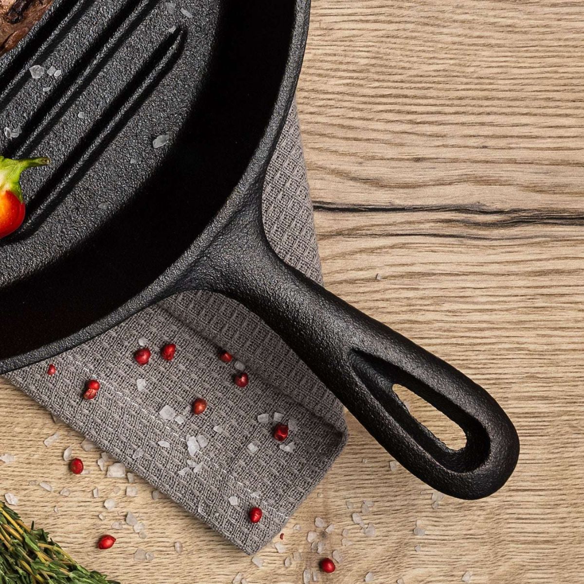 Tigaie-grill rotunda Ø28 cm din fonta Black Collection Tramontina, 4, hectarul.ro