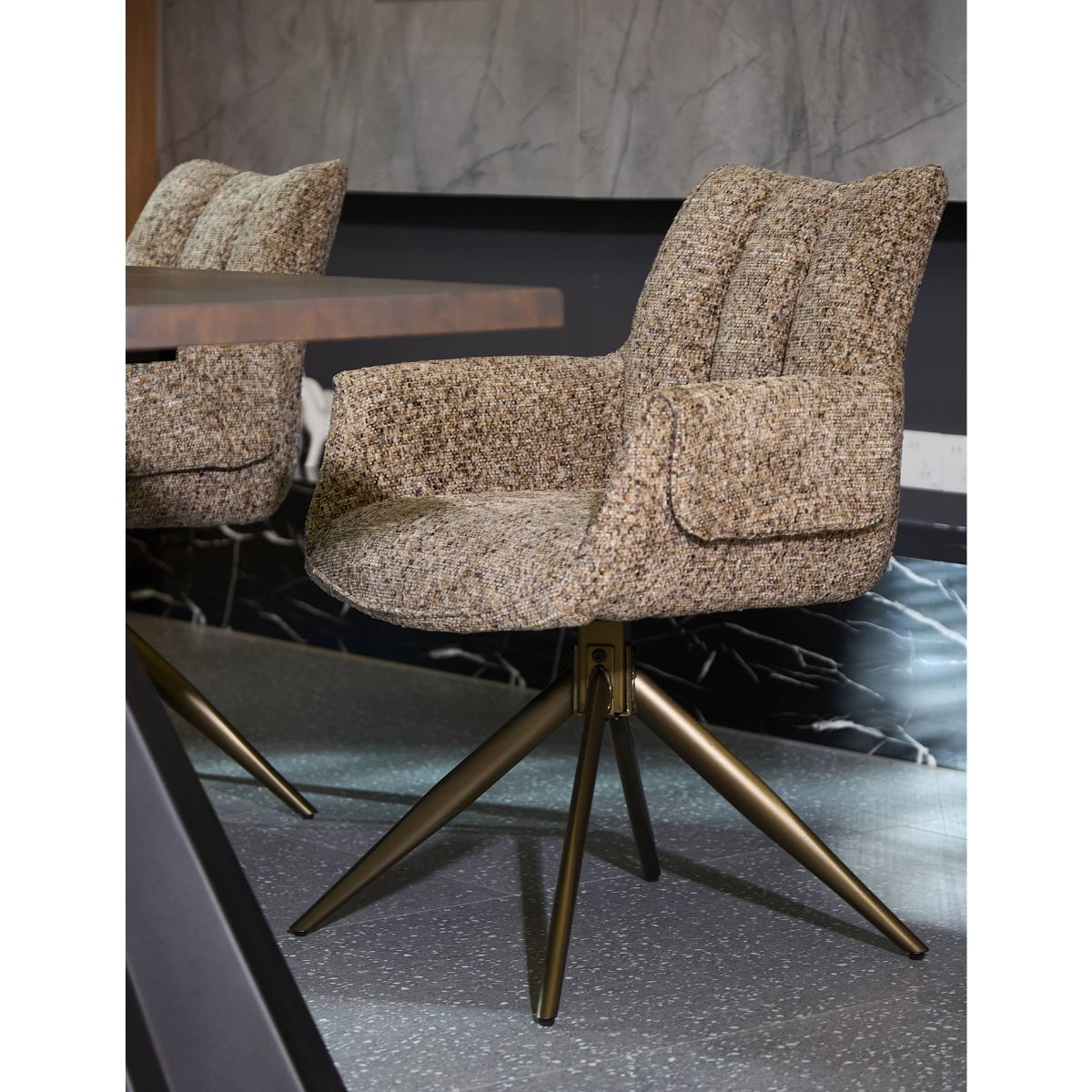 Scaun living/dining rotativ Nuria, bej-heather, material textil si cadru metalic, 8, hectarul.ro