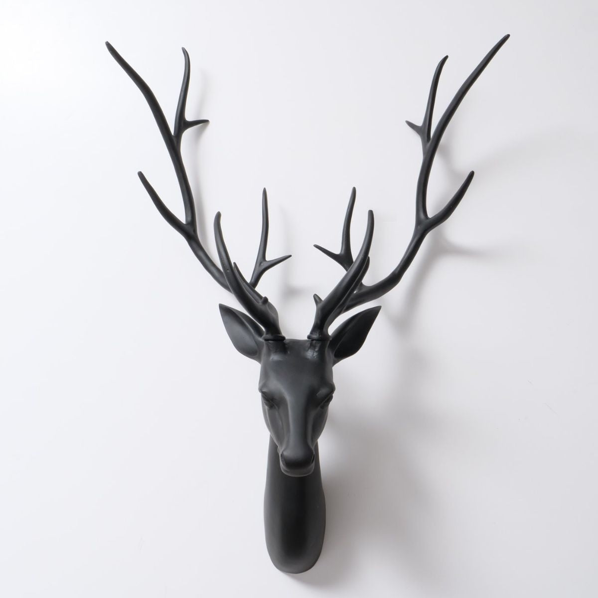 Decorațiune de perete Jenus 98 cm, cap de cerb din aluminiu negru mat, realizată manual, 4, hectarul.ro