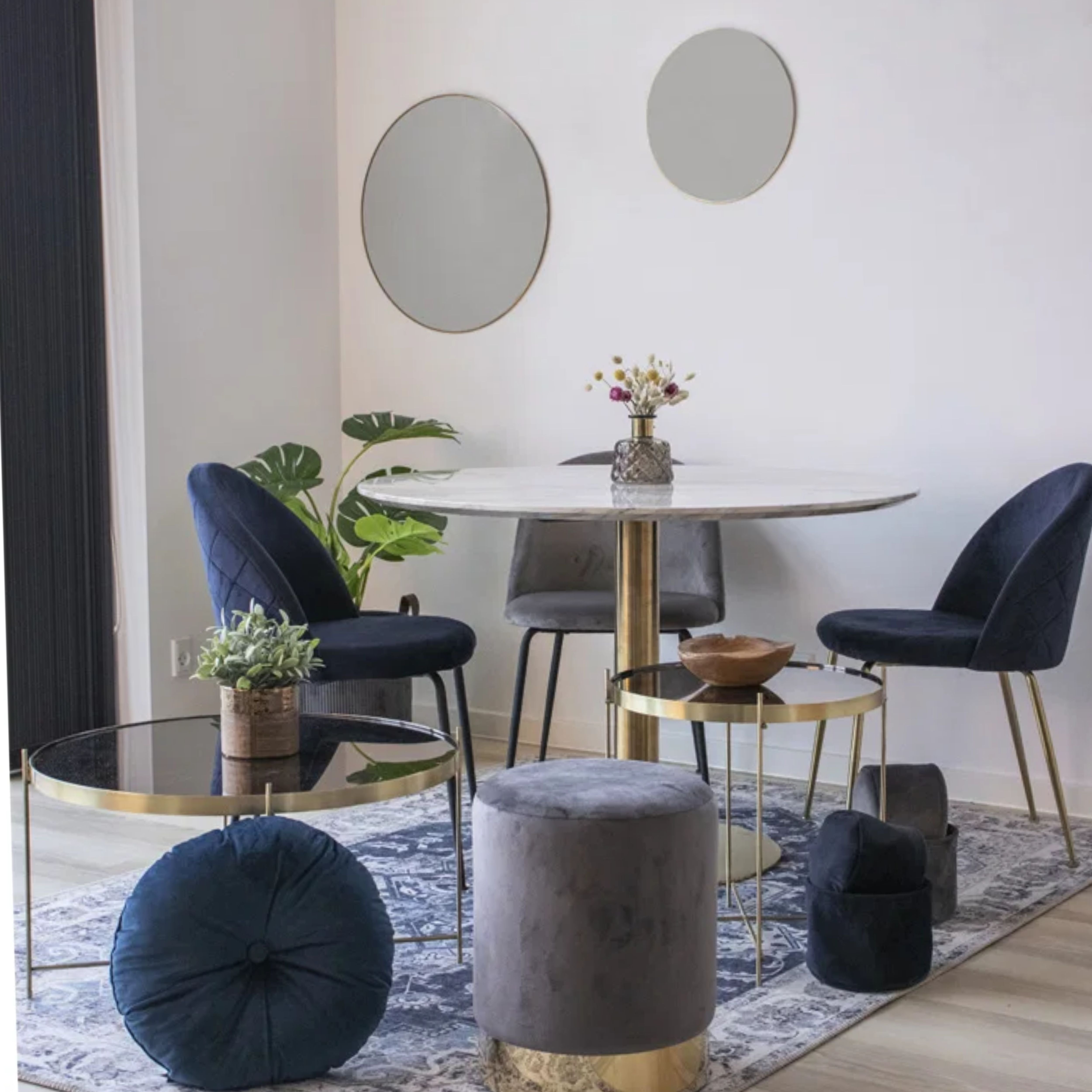 Masa de dining rotunda Ø110 cm alb/auriu cu aspect de marmura, din otel si MDF, Bolzano House Nordic, 7, hectarul.ro