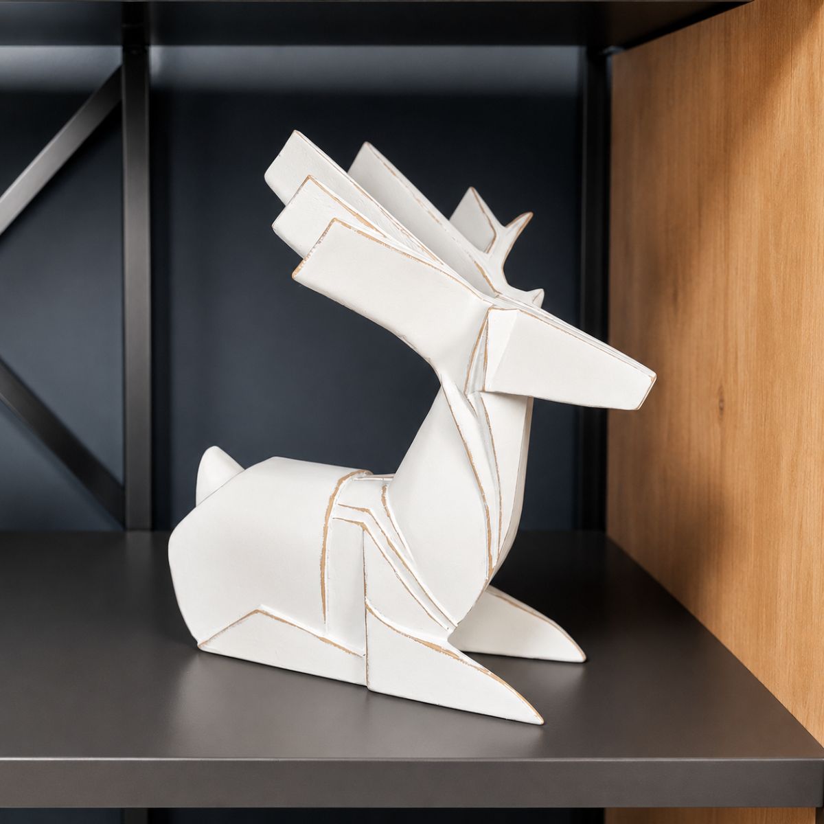 Decoratiune ren alb din polirasina 27 cm Animal Yazhi, 7, hectarul.ro