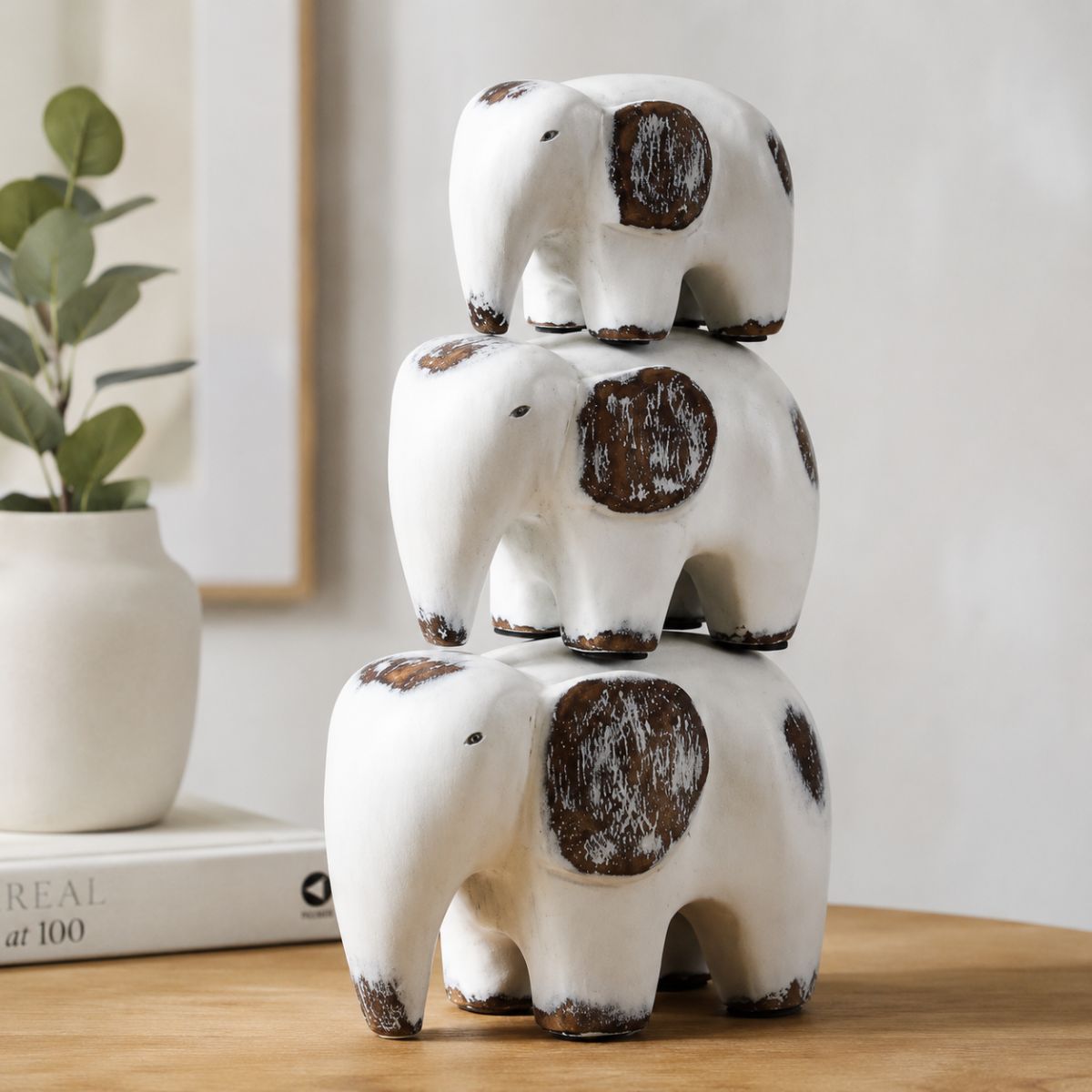 Decoratiune elefant alb din polirasina 12.5 cm Tiny Animal Yazhi, 2, hectarul.ro
