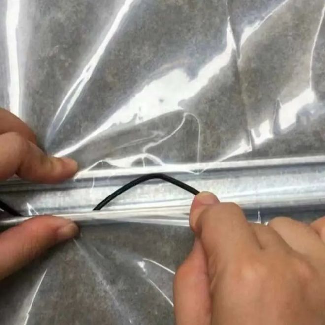 Bagheta metalica pentru prinderea foliei de solar, 2,4 metri, cu sarma plastifiata, set 10+12 (24 ML)