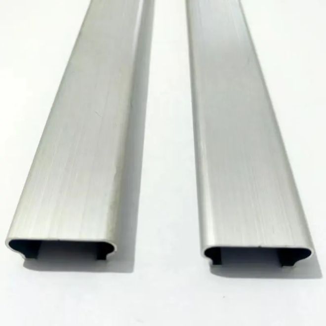 Bagheta metalica pentru prinderea foliei de solar, 2,4 metri, cu sarma plastifiata, set 10+12 (24 ML)