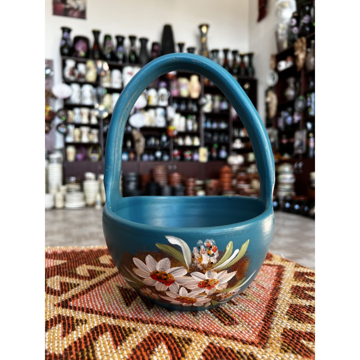 Cos din ceramica albastru