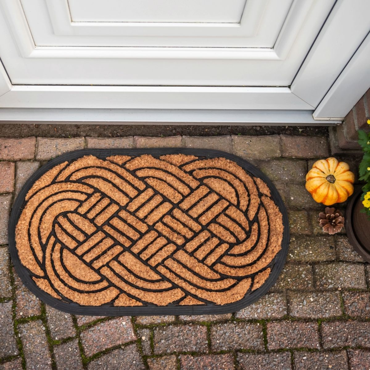 Covoras intrare maro din fibra de cocos si cauciuc Oval L Esschert Design, 3, hectarul.ro