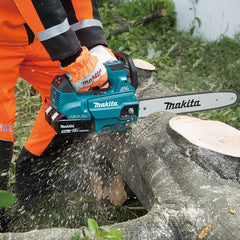 Fierastrau cu lant Makita livrat cu acumulatori LXT 18V