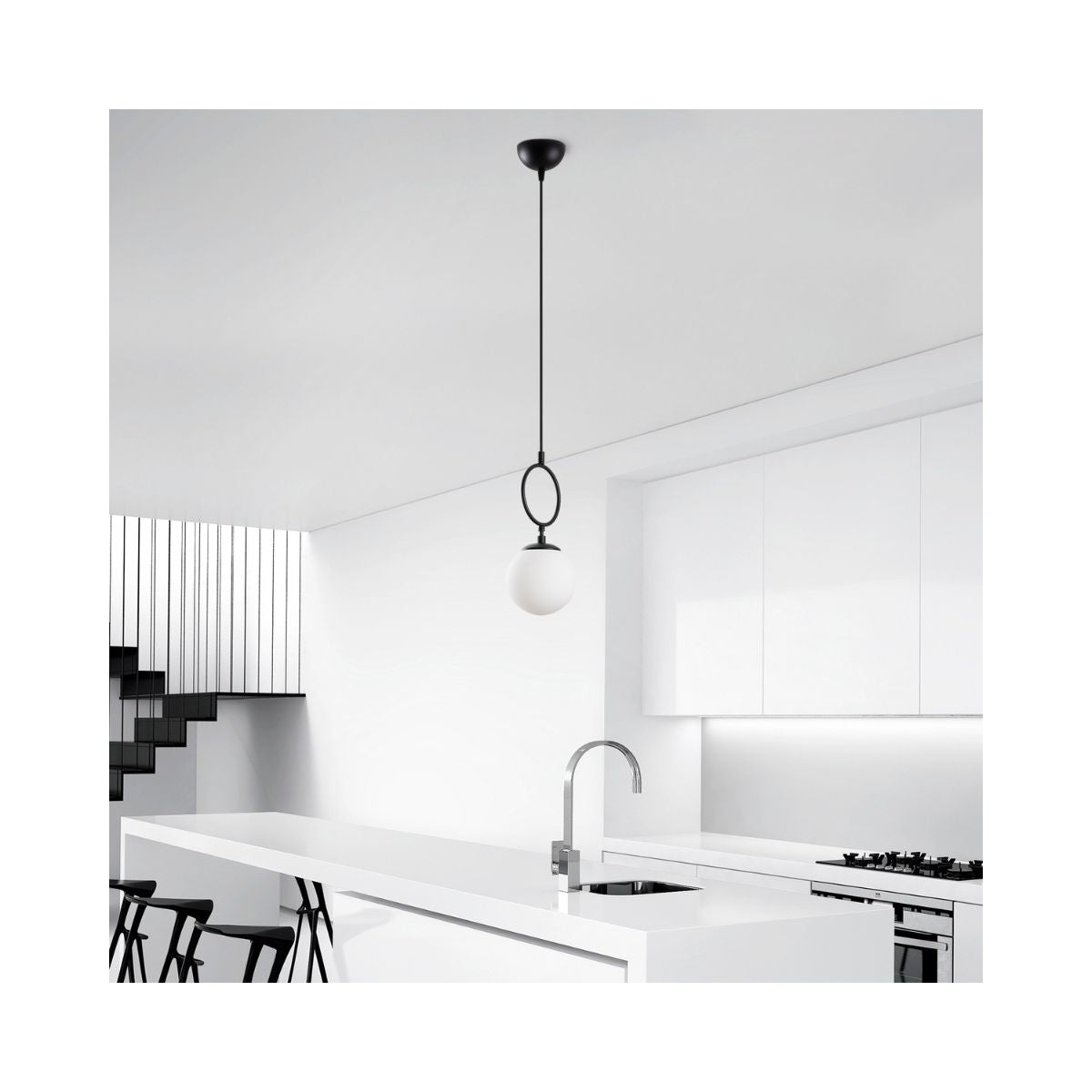 Lustra alb/negru din metal si sticla Ø15 cm Ring