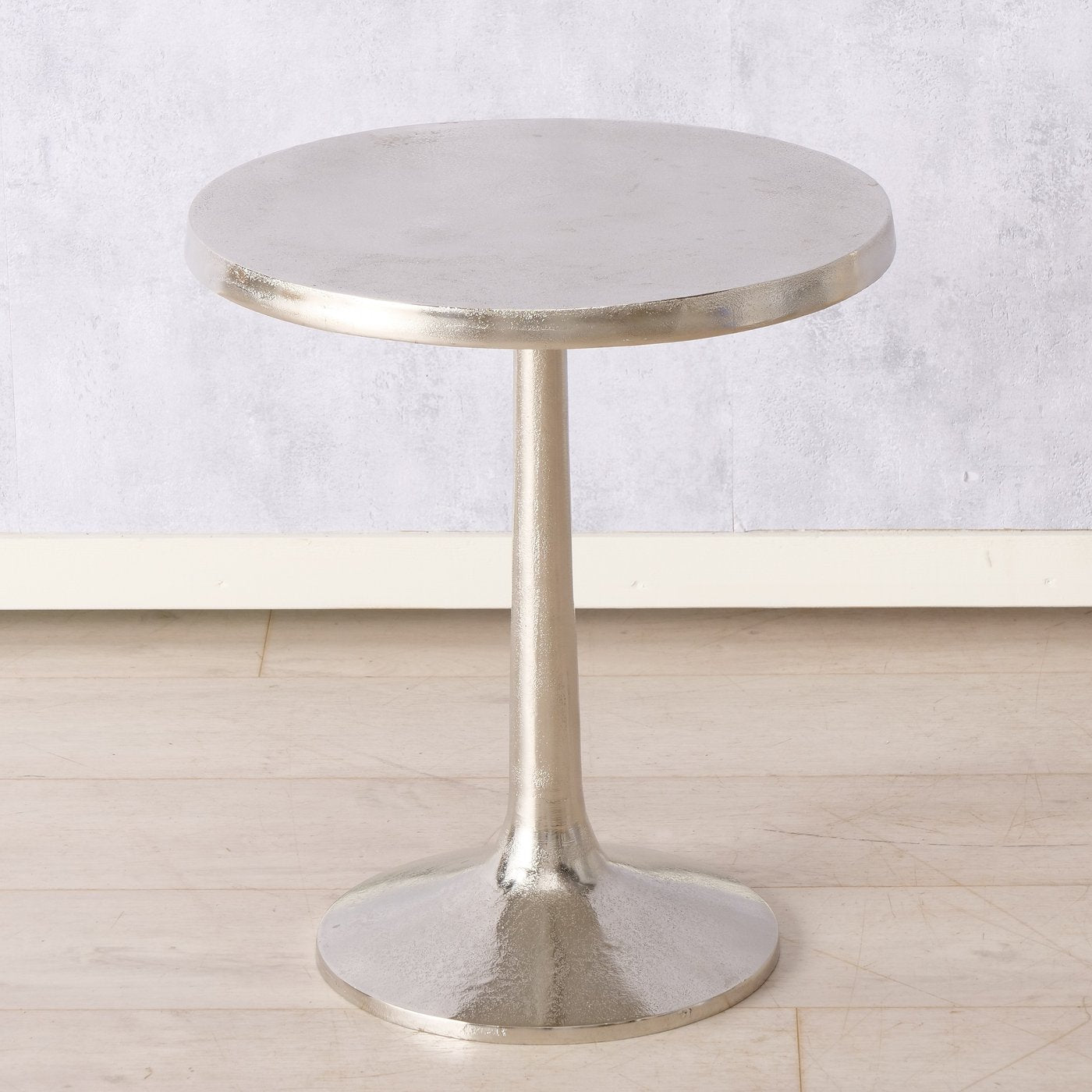 Masa de cafea argintie din aluminiu Ø45 cm Morries Boltze