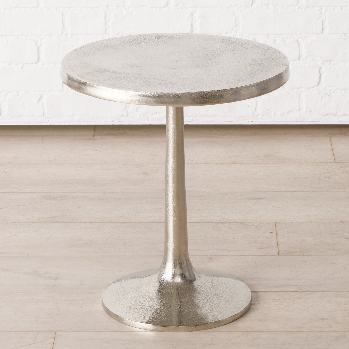 Masa de cafea argintie din aluminiu Ø45 cm Morries Boltze