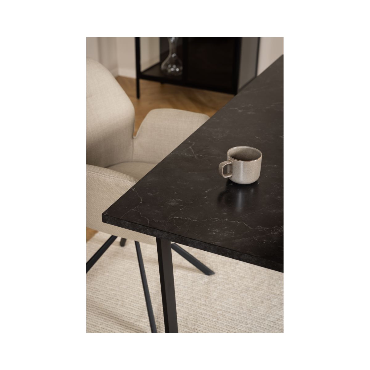 Masa de dining neagra din MDF melaminat si otel 160 cm Amble Actona