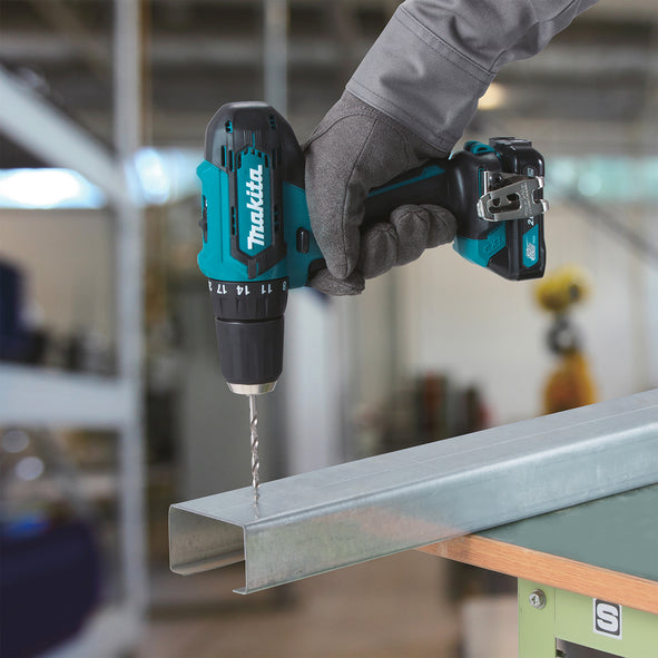 Masina de gaurit cu percutie Makita CXT 12Vmax, 30 Nm, cu 2 acumulatori