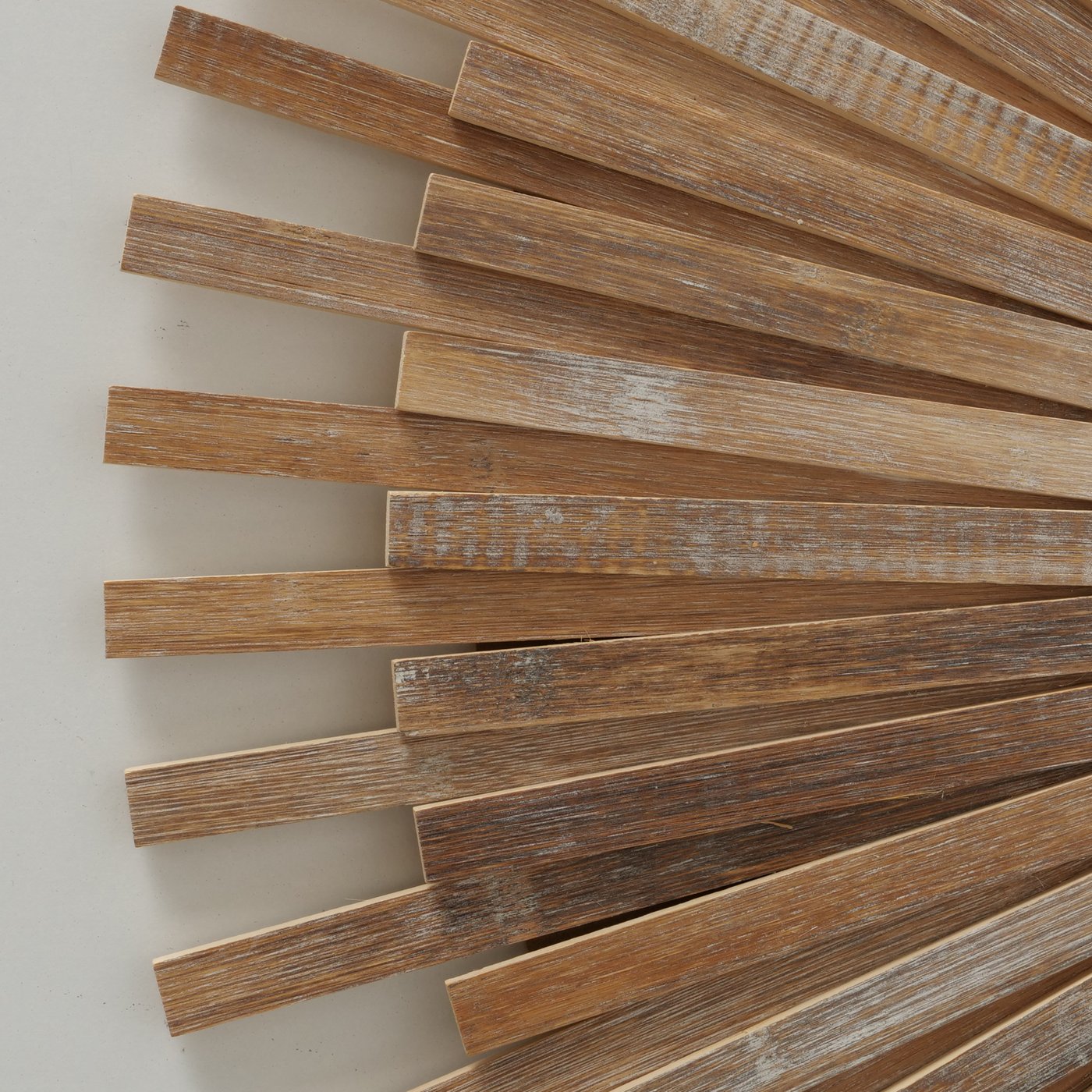 Oglinda de perete, bej, din lemn, diametru 75 cm, Akira Boltze, 2, hectarul.ro