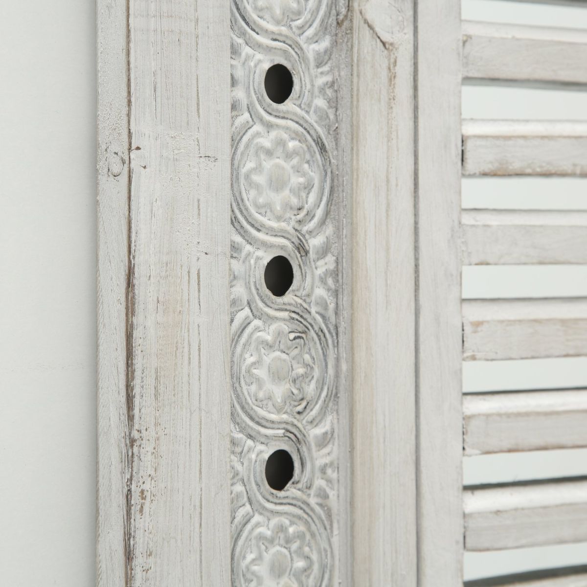 Oglinda de perete gri-retro din lemn, 55x73 cm, Lindsay Boltze, 4, hectarul.ro