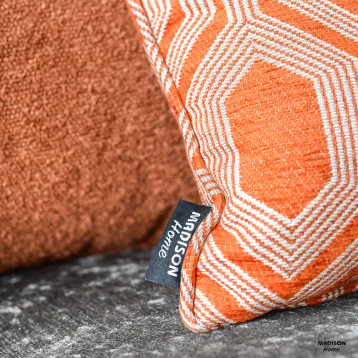 Perna decorativa portocaliu terra 45x45 cm Boston Madison, 3, hectarul.ro