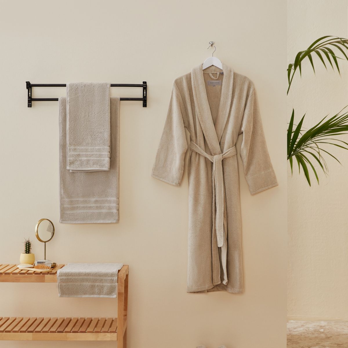 Prosop de baie din bumbac 100%, 70x140 cm, Densitate 500 gr/m², Maisonette Micro Touch, bej