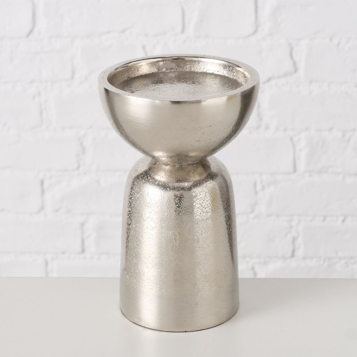 Set 2 suporturi de lumanare argintii din metal 17 / 12 cm Cylin Boltze, 5, hectarul.ro