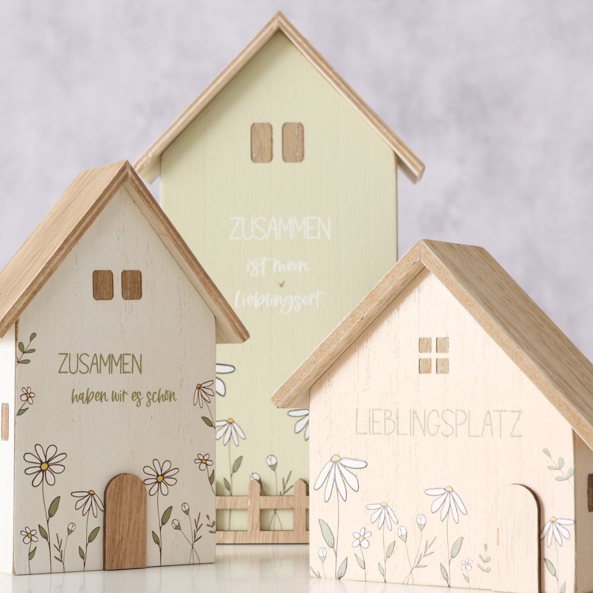 Set 3 decoratiuni 
din lemn 22,5 / 15 / 11,5 cm Kamille Boltze, 5, hectarul.ro