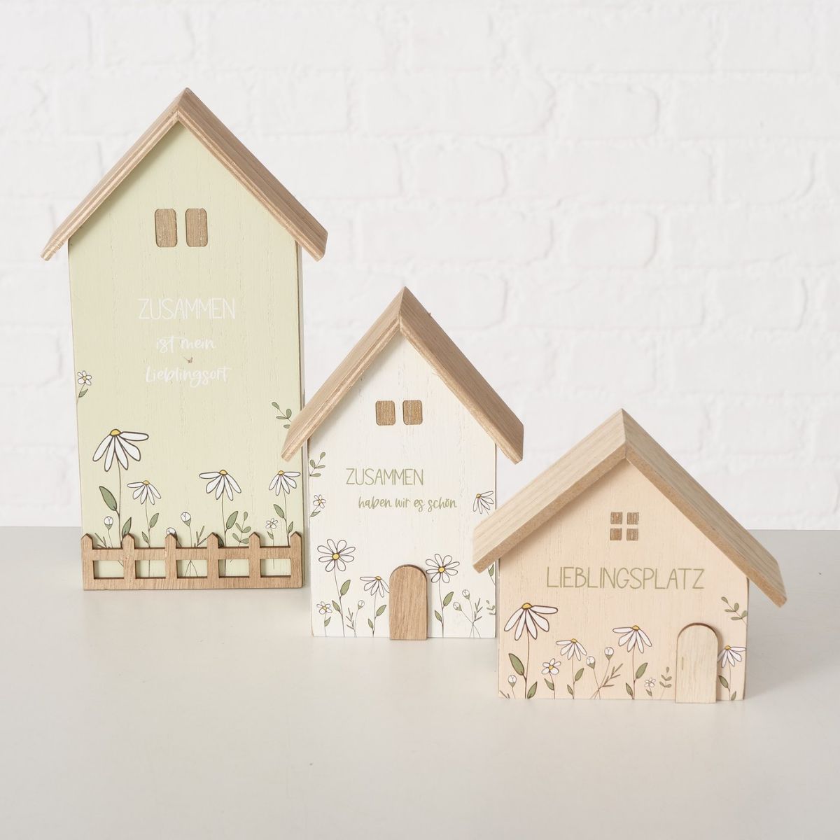 Set 3 decoratiuni 
din lemn 22,5 / 15 / 11,5 cm Kamille Boltze, 6, hectarul.ro