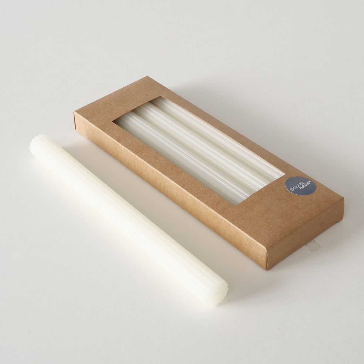 Set 4 lumanari albe din parafina 25 cm Classic Boltze