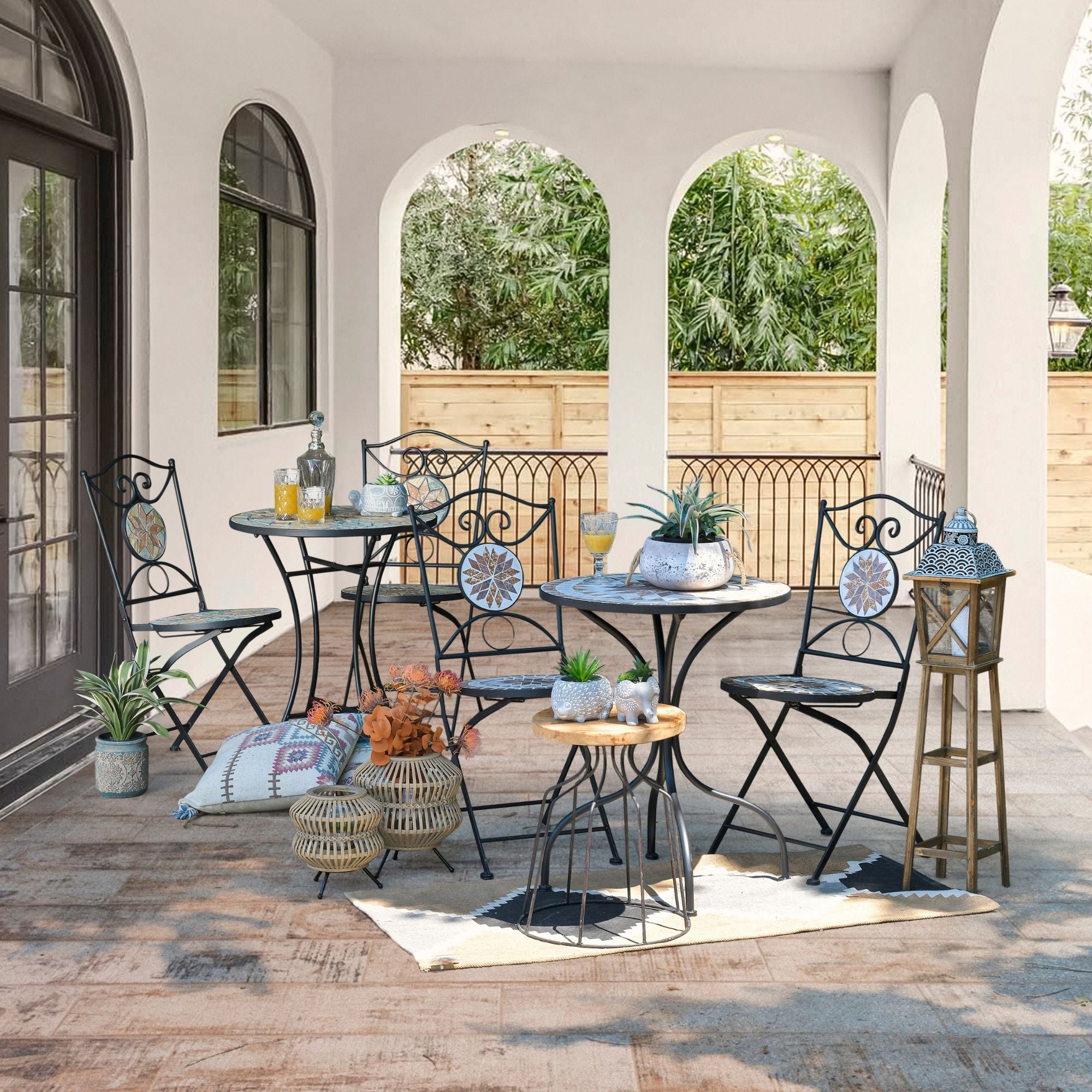 Set mobilier terasa/ gradina maro-alb, 2 scaune si masa, placi ceramice