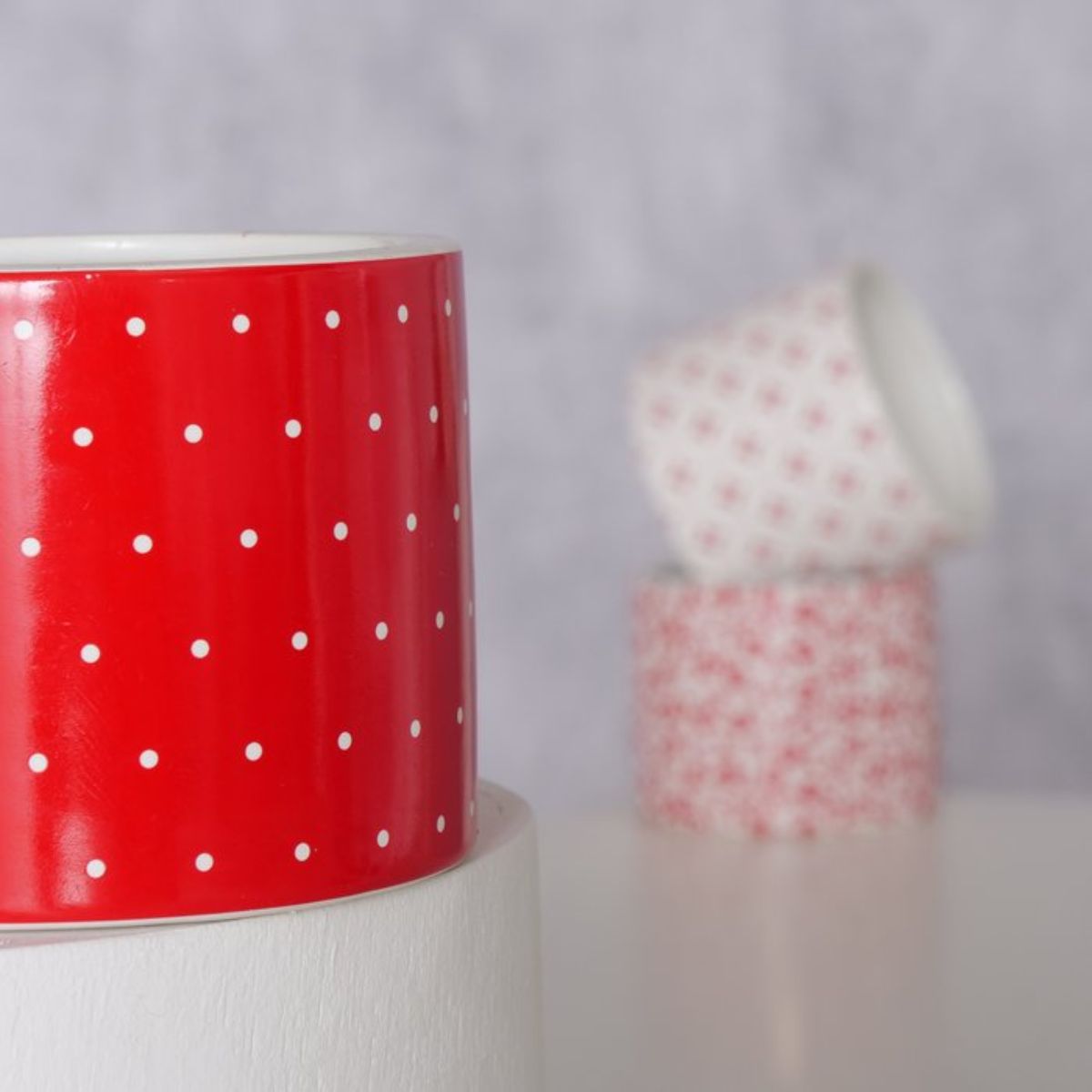 Suport decorativ pentru ghiveci, din ceramica, Ø10 cm, rosu Dots Lilly Boltze, 3, hectarul.ro